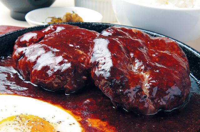 関西ハンバーグの名店／Cafe La lune de l'est（加美）　Wバーグ定食  980円（13:00以降のみ）