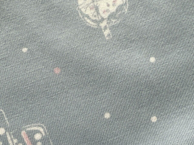 ブルーにホワイトとピンクのドット柄