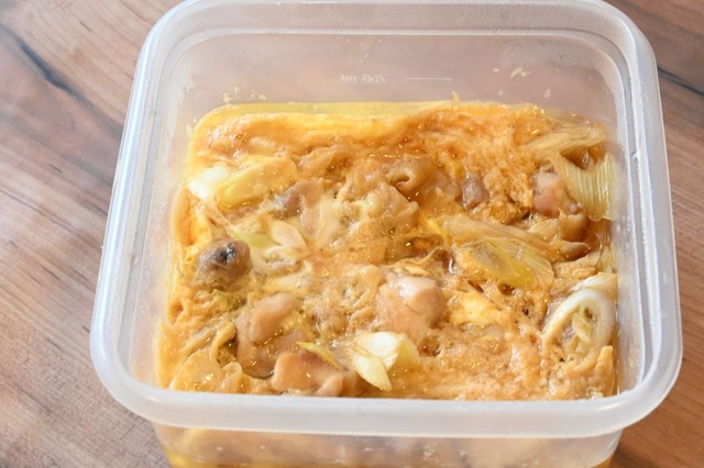 【黄金比「てりやきのたれ」・電子レンジで親子丼】さらに電子レンジで加熱する