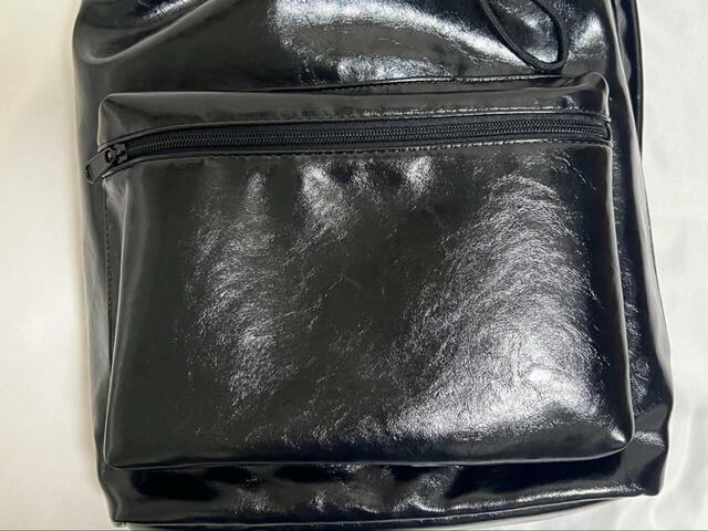 【LOWRYS FARM BIGワンショルダーBAG】ポケットは外側に1つ。内部には付いていません