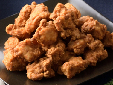 「鶏モモ肉のザンギ」【蟹食べ放題！北海道の海と大地の恵みを大満喫できる「おいしい北海道ディナービュッフェ」】