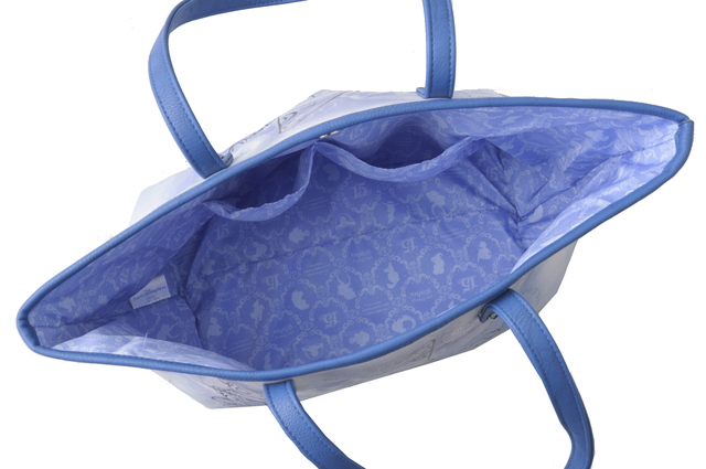 トートバッグ　3600円