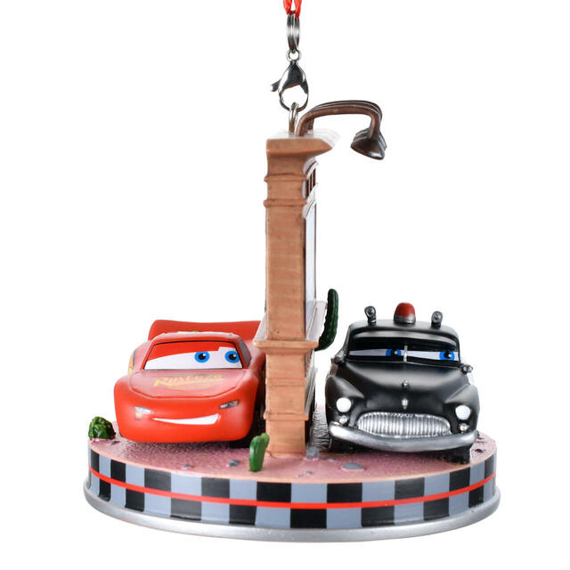 ライトニング・マックィーン＆シェリフ オーナメント Disney Christmas Ornament 2,800円 ※一部店舗限定