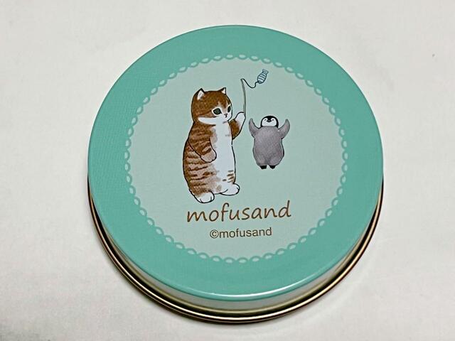 裏側にもイラストがあり、抜かりなくかわいい！