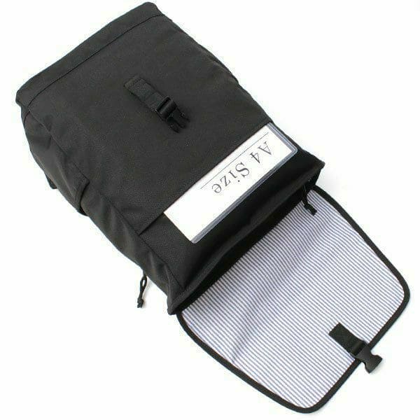 【moz新色】前ポケットにもA4対応の収納スペースがあります