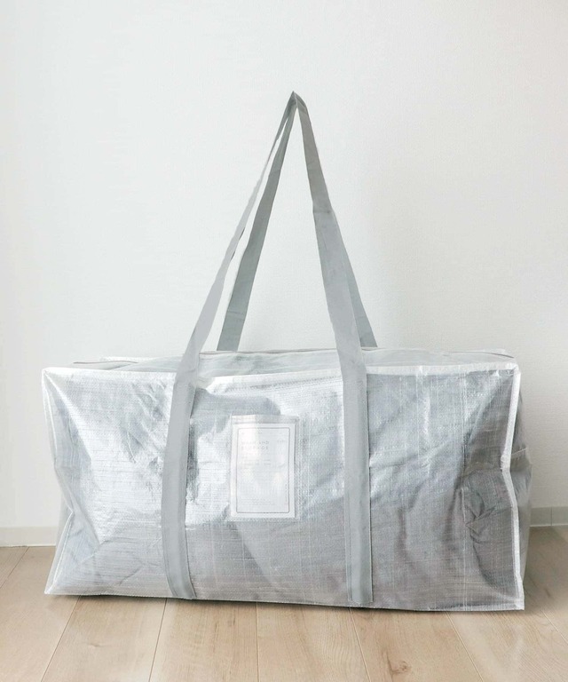 【3COINS（スリーコインズ）】4位「クリアボックスバッグ：LL」550円（税込）