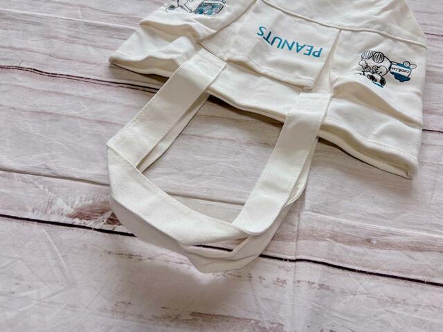 持ち手が長めなので、厚手の洋服を着ても肩がけできるのがうれしい♪