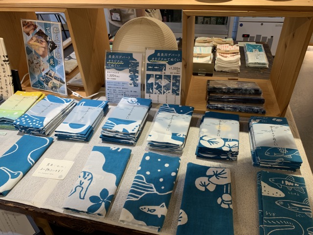 かわいい手ぬぐいもお土産にぴったり