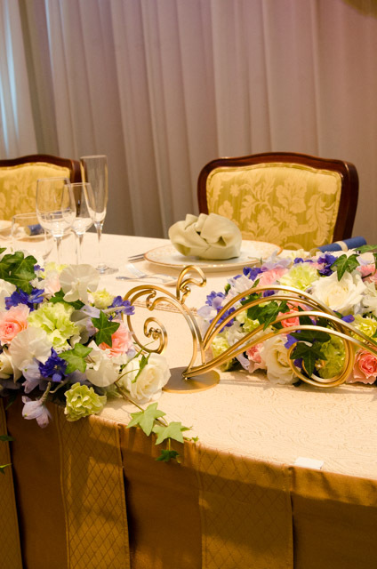 東京ディズニーランドホテル宴会場「シンデレラドリーム」でのウェディングプログラム「ディズニー・ロイヤルドリーム・ウェディング」©Disney