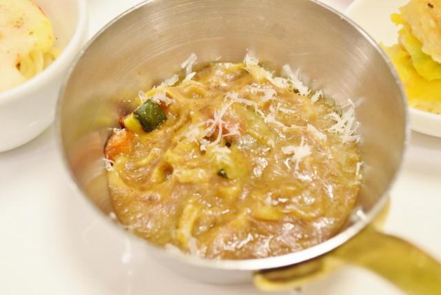 スパイスが効いていてトロッとしたカレーソースが美味しい