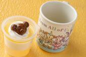 レモンゼリー&バニラムース、スーベニアカップ付き 1,070円|「ダッフィー&フレンズのフロム・オール・オブ・アス」スーベニア付きメニュー|東京ディズニーリゾート40周年“ドリームゴーラウンド”|発売日:2023年4月13日(木)|販売店舗:東京ディズニーシー「ケープコッド・クックオフ」