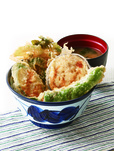 『国産夏野菜の天丼』みそ汁付き