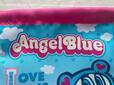 「AngelBlue」のロゴ入りなのもうれしい〜！