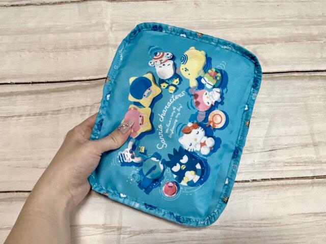 パッカブル時のサイズ:約 縦17.5×横22cm