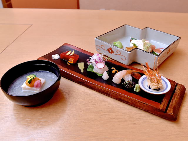 「花 Hana」ゆうがお オリジナルピン付き｜｜ディズニーアンバサダーホテル 2016年「アナとエルサのフローズンファンタジー」