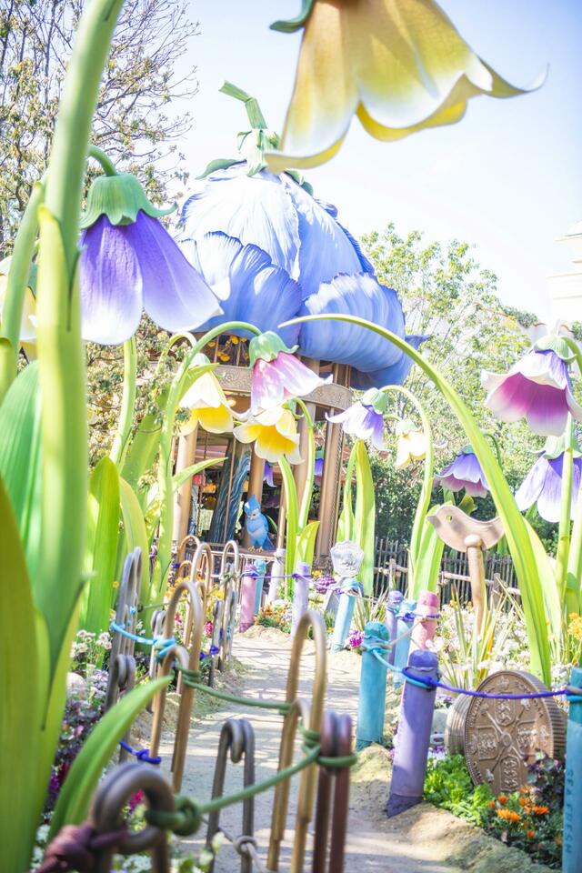 東京ディズニーシー「ファンタジースプリングス」内「フェアリー・ティンカーベルのビジーバギー」