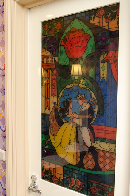 東京ディズニーランドホテル「ディズニー美女と野獣ルーム」©Disney