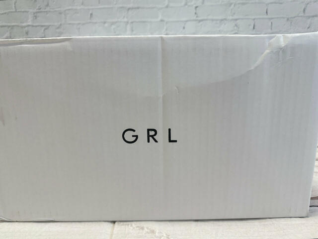 「GRL（グレイル）」のSNSで人気のムートンブーツをゲット！