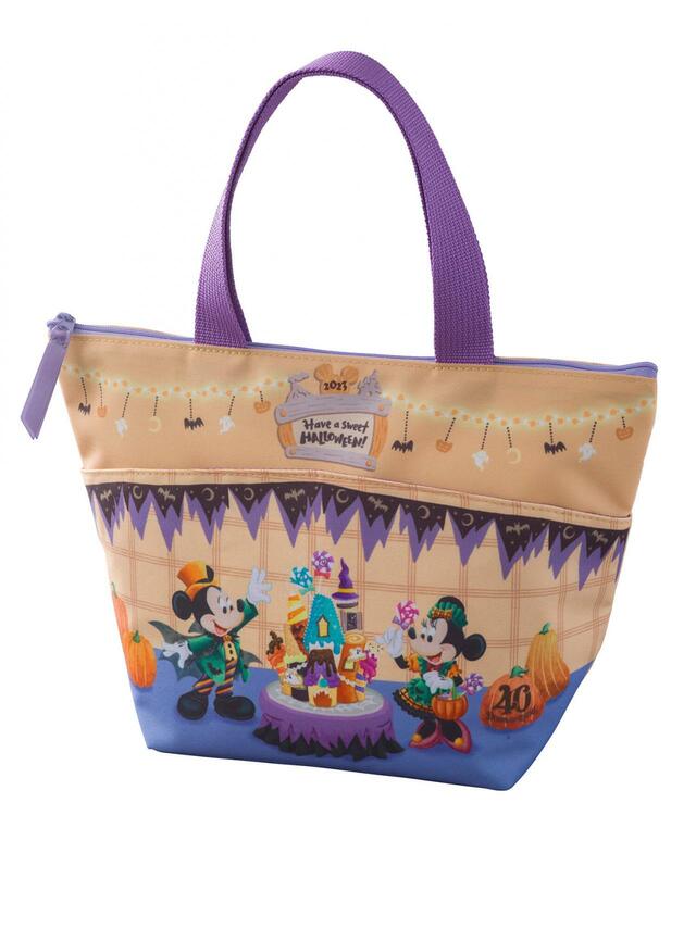 スーベニアランチケース 対象セットにプラス1,200円｜「ディズニー・ハロウィーン」スペシャルメニュー｜東京ディズニーリゾート40周年“ドリームゴーラウンド”｜販売店舗：東京ディズニーランド「トゥモローランド・テラス」、東京ディズニーシー「ザンビーニ・ブラザーズ・リストランテ」｜発売日：2023年9月1日（木）