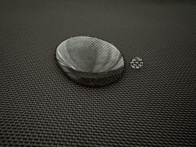 【UNIQLO　3WAYスマートバッグ】本体自体が水をはじくので電子機器も安心して入れられます