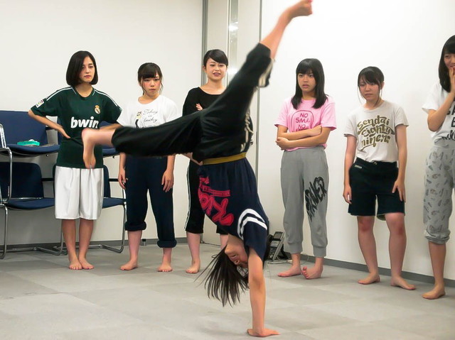 劇団ハーベスト／アクション練習風景