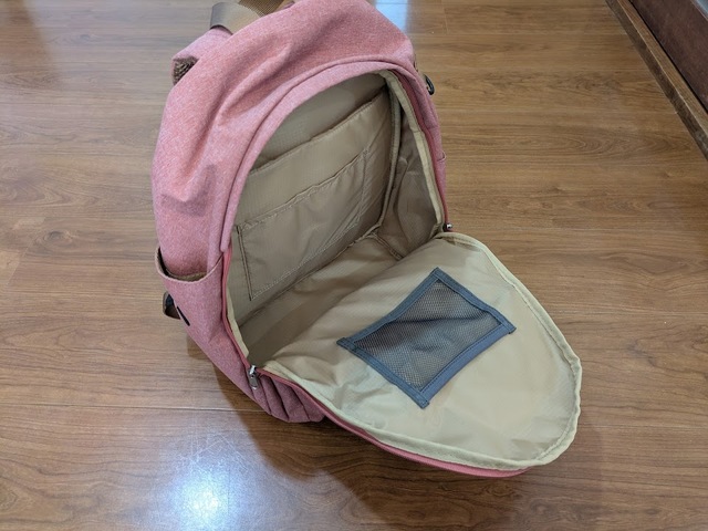 【ワークマン×フルクロ　たためて自立する撥水デイリュック】サイズは縦39×横29×幅12cm。重さは約452gです（※筆者計測）