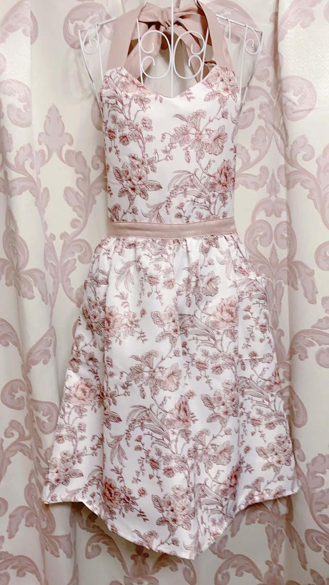 【NITORI】エプロン（ザハラ3 RO）／税込1,490円