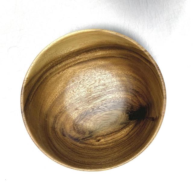 【無印良品　アカシアボール】濃淡のある木目が特徴的なサービングボウル