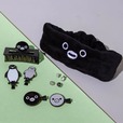 【Suicaのペンギン×3COINS】バンスクリップ（330円）、ヘアターバン（330円）、前髪クリップ（2種/各330円）、ピアス（2種/各330円）