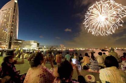 第30回 神奈川新聞花火大会(神奈川県,8/4火)（2/2） - 花火大会特集2015 首都圏