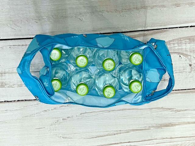 560mlのペットボトルが8本入りました！