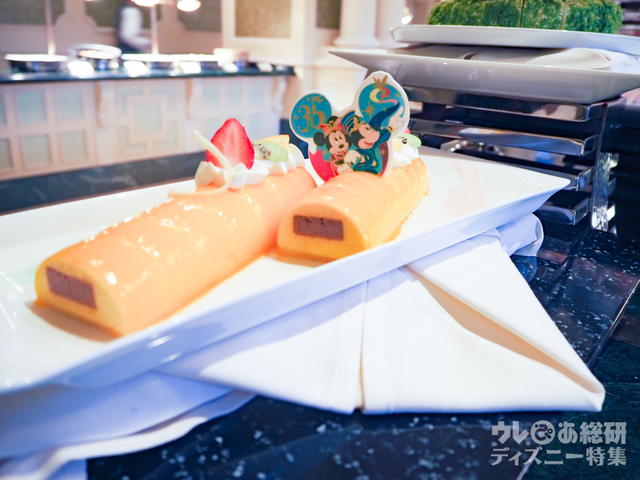 東京ディズニーリゾート35周年“Happiest Celebration!”グランドフィナーレブッフェ|東京ディズニーランドホテル「シャーウッドガーデン・レストラン」