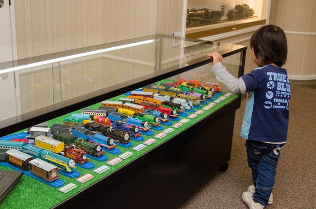 つながるフォトスポット前の展示