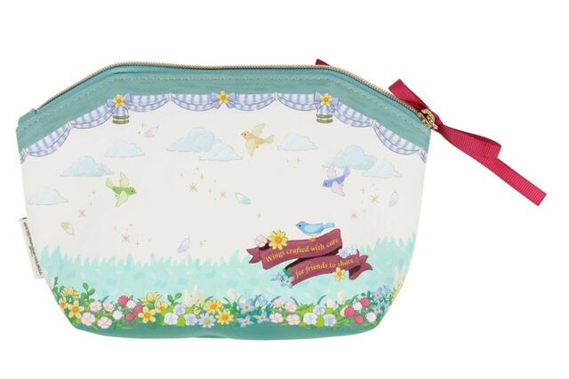 ポーチ 2,800円｜ダッフィー＆フレンズの「ウィッシング・ウィングス」グッズ｜販売店舗：東京ディズニーシー「マクダックス・デパートメントストア」｜発売日：2025年8月28日（木）