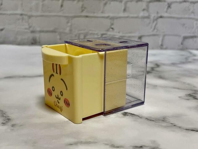 【ちいかわ CUCASE】うさぎの引き出し本体は淡いイエロー♪