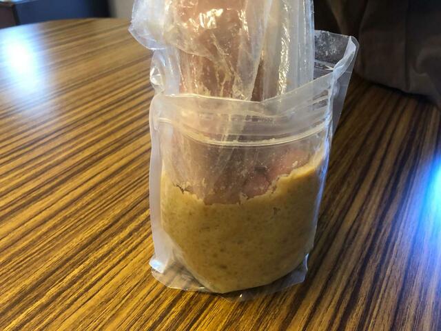 空気が入らないようにしっかり押し付ける