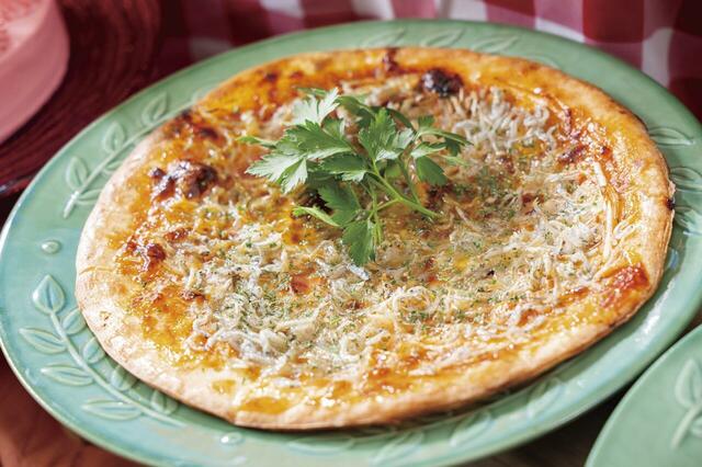 「ピザ チチニエッリ（しらす、トマトソース）」＜期間：2026年1月10日～3月31日＞【【予約受付中】イタリアの味わいを苺とともに♪京王プラザホテル八王子の「心躍るイタリアの美食×ストロベリースイーツ」】