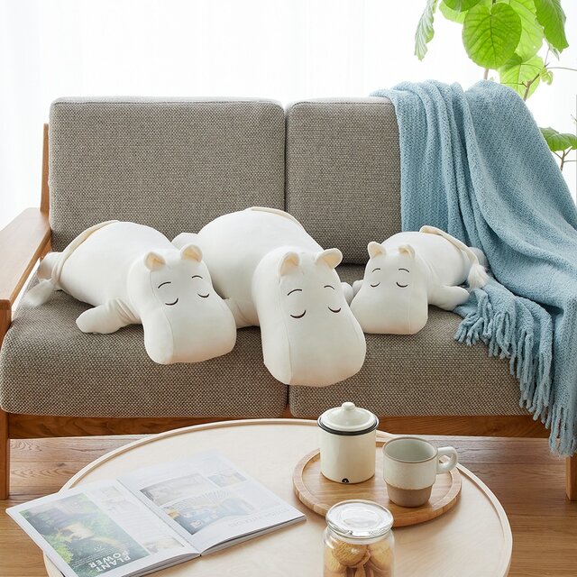 おもちのような柔らかさの抱き枕「ムーミン」｜￥ 3,080～ 5,280 （税込）