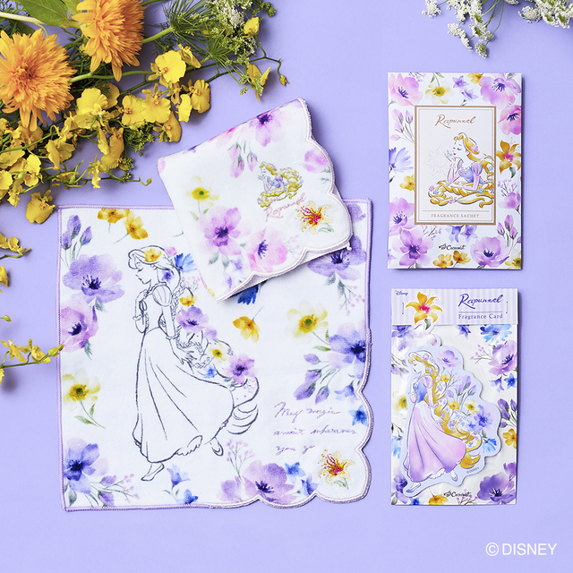 ミニタオル各￥800、フレグランスサシェ￥600、フレグランスカード￥500