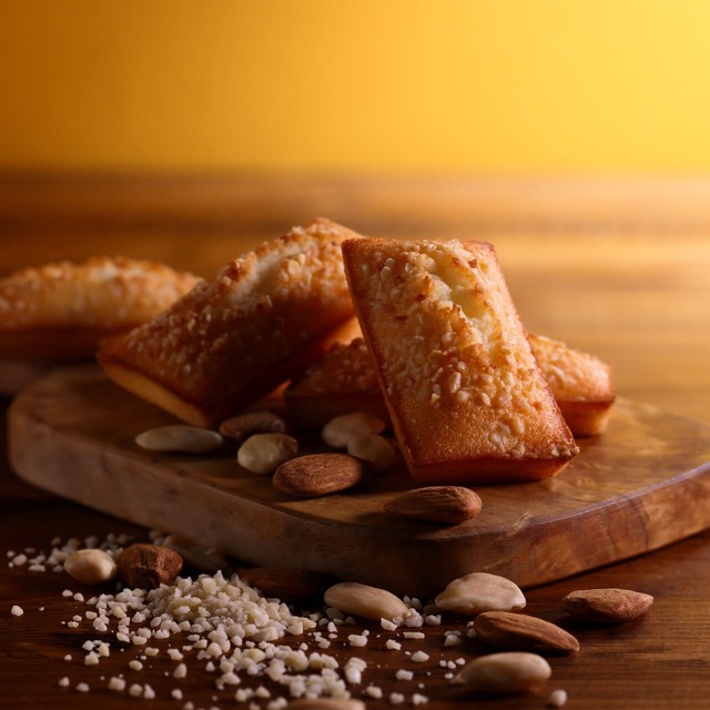 【新宿高島屋「ビーン トゥ フィナンシェ」】「フィナンシェ〈アーモンドクラッシュ〉」イメージ