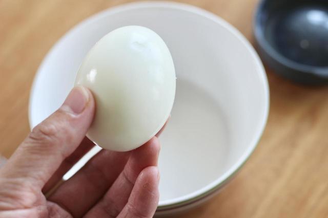 【ダイソー】たまごの殻むき／100円