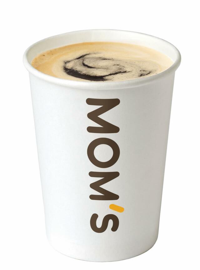 「アメリカーノ（コーヒー）（HOT）」＜価格：220円（税込）＞【韓国発の「MOM'S TOUCH」今ならモーニングメニュー全品100円！「トリプルチーズサイバーガー」もレギュラーメニューに！】