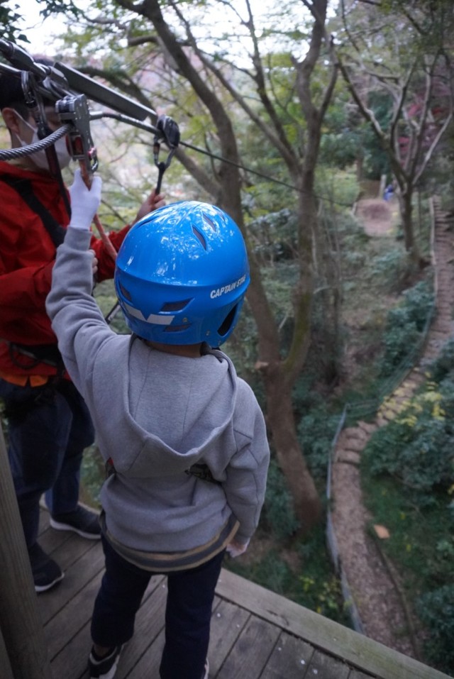 【星野リゾート　リゾナーレ熱海】森の空中基地 くすくすでのアクティビティ「森の空中散歩」