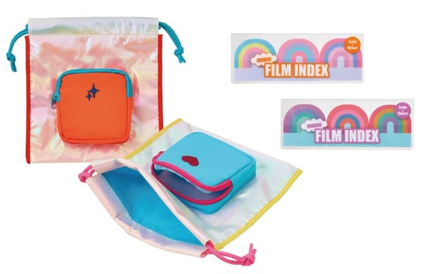 【PLAZA】「ポケット付き巾着」￥2,420、「フィルムインデックス レインボー」￥605