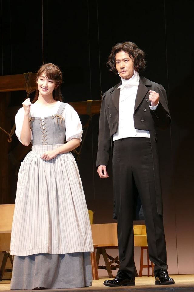 剛力彩芽、稲垣吾郎 ／ 写真＝内田 涼