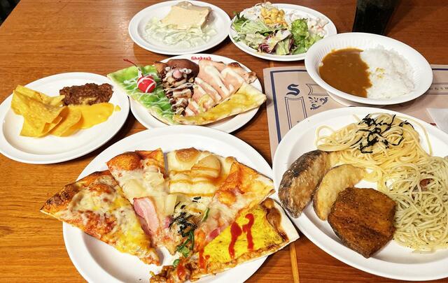 昭和世代には親しみ深い「シェーキーズ」のピザ食べ放題