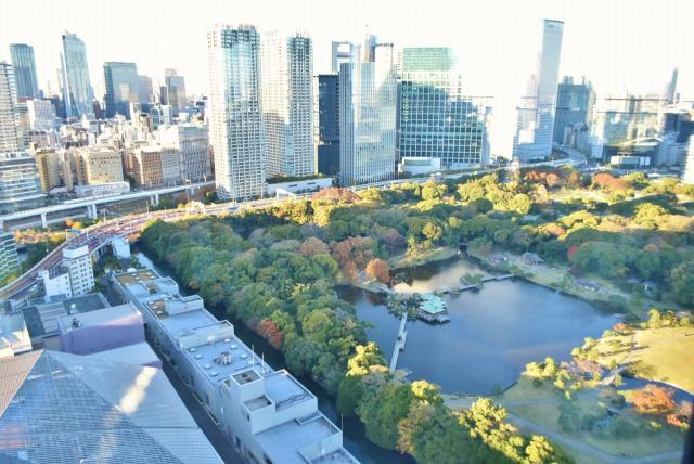 日本庭園を一望