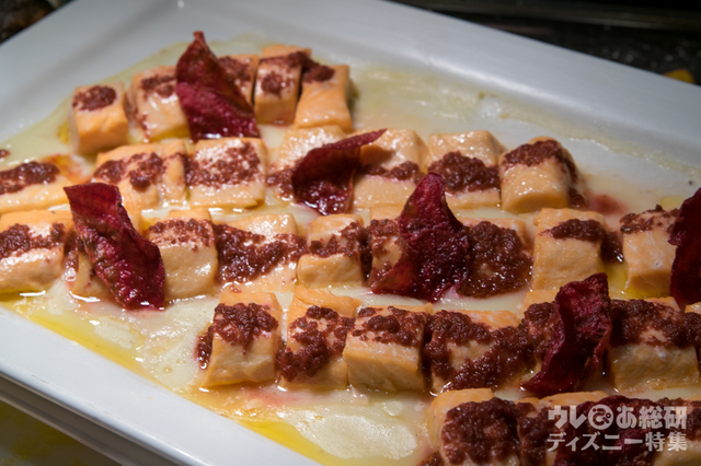 “ディズニー・ハロウィーン”スペシャルブッフェ｜東京ディズニーランドホテル「シャーウッドガーデン・レストラン」