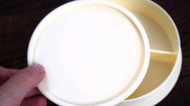 【ル・クルーゼ ランチボックスBOOK】内ブタはおかず容器の内側にフィット