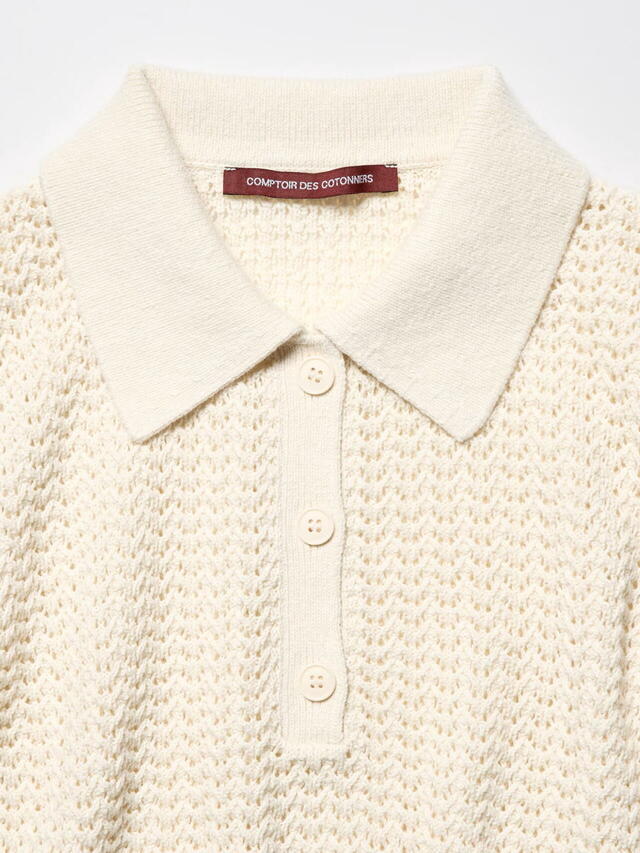 「リネンコットンオープンワークポロセーター」6,990円（税込）